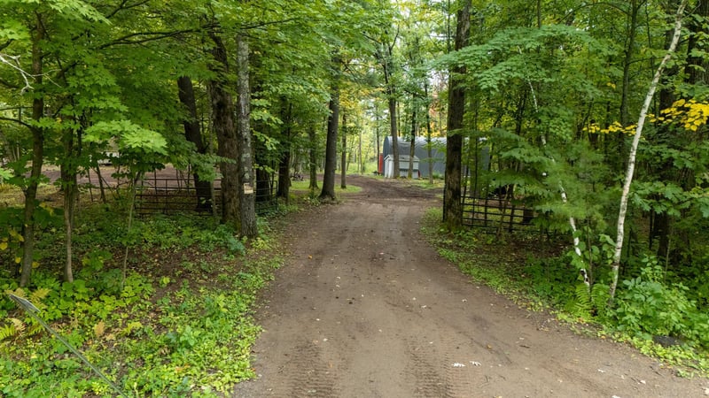 9840 Audrey Gayle Dr, Grasston, MN 55030