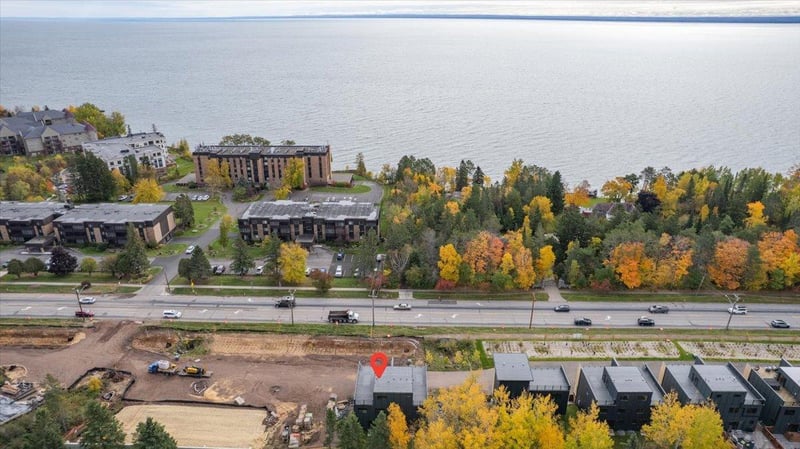 3735 London Rd #16, Duluth, MN 55804