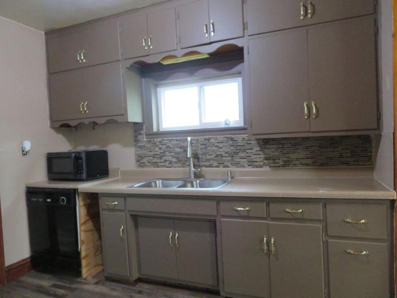 109 1st St, Randall, MN 56475