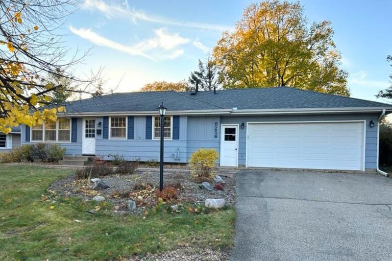 8256 Beard Rd, Bloomington, MN 55431
