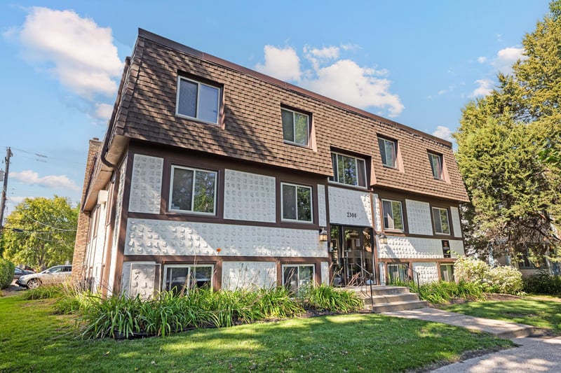 2308 Garfield Ave, Minneapolis, MN 55405