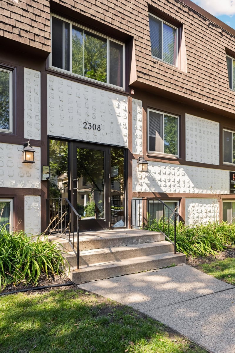 2308 Garfield Ave, Minneapolis, MN 55405