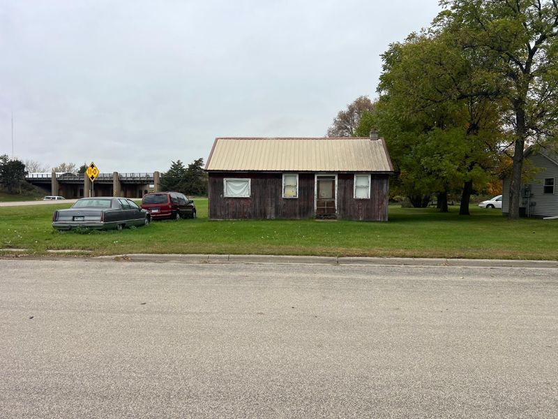 103 5th St, Hawley, MN 56549