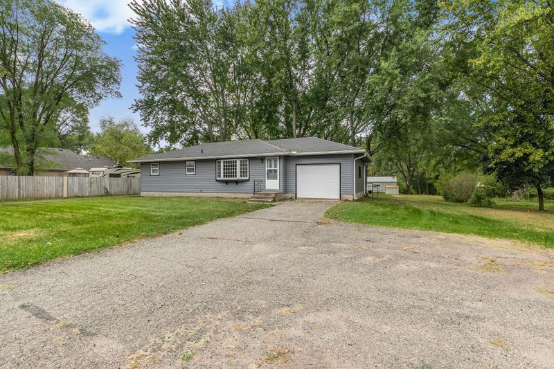 1105 Summit Ave N, Sauk Rapids, MN 56379