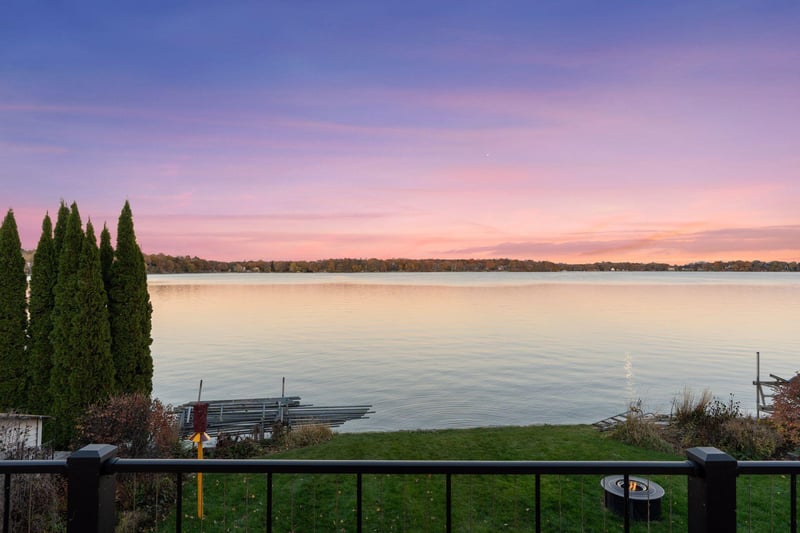 1736 Shorewood Ln, Mound, MN 55364