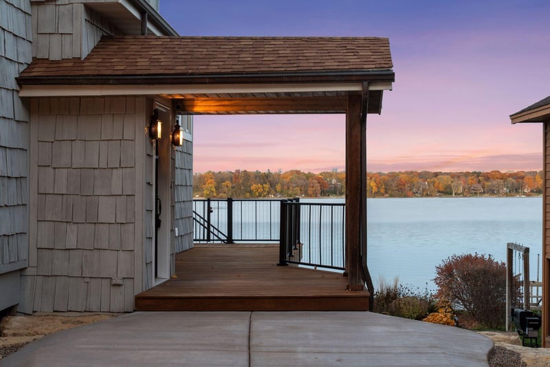 1736 Shorewood Ln, Mound, MN 55364