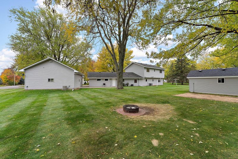 11206 72nd St S, Cottage Grove, MN 55016
