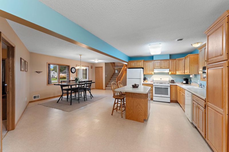11206 72nd St S, Cottage Grove, MN 55016