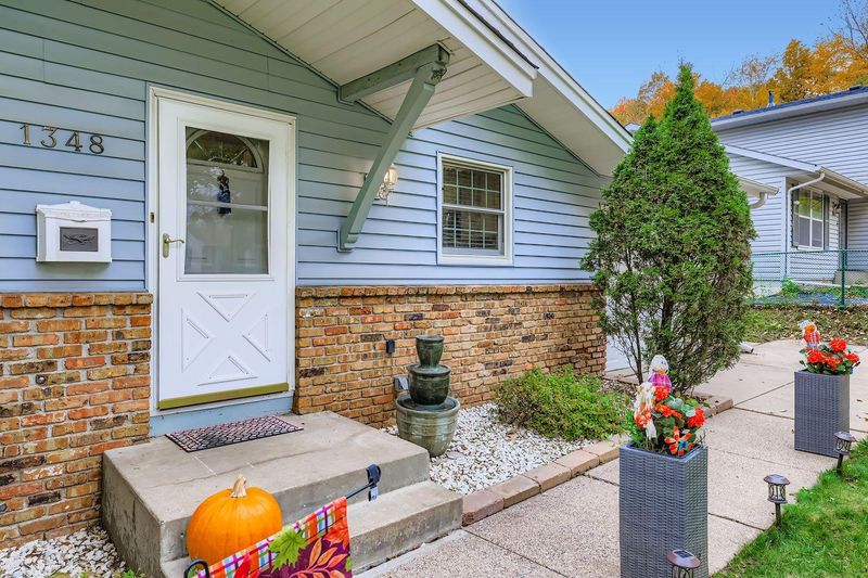 1348 Calumet Ave, West Saint Paul, MN 55118