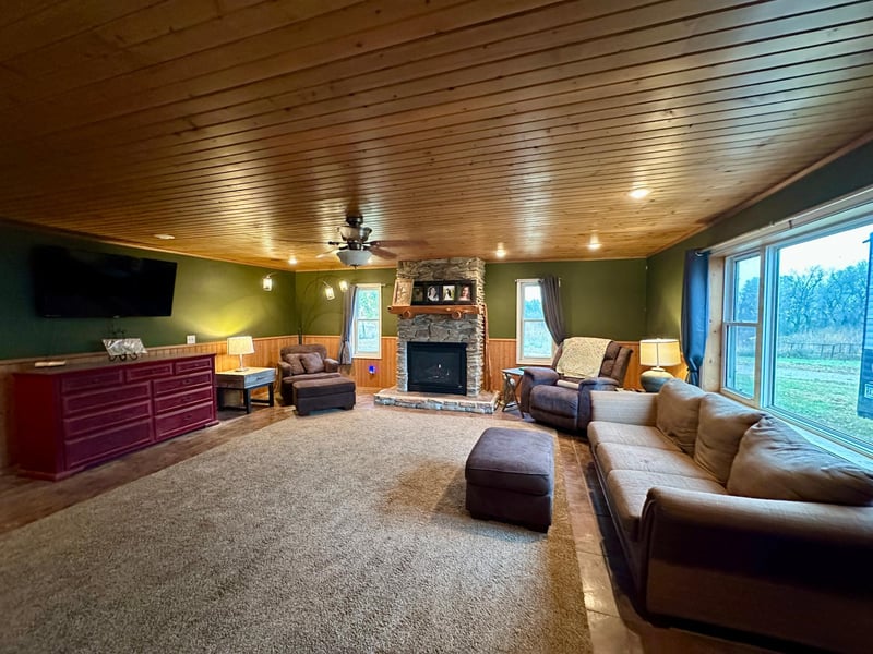 25773 Ahlers Ave, Adrian, MN 56110