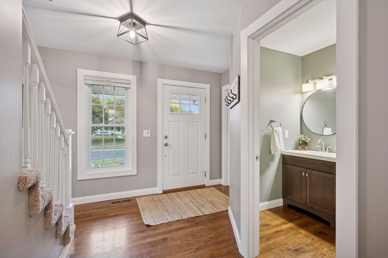 8735 Rosewood Ln N, Maple Grove, MN 55369