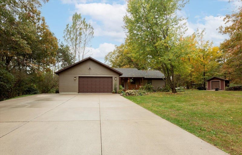 E6858 871st Ave, Colfax, WI 54730
