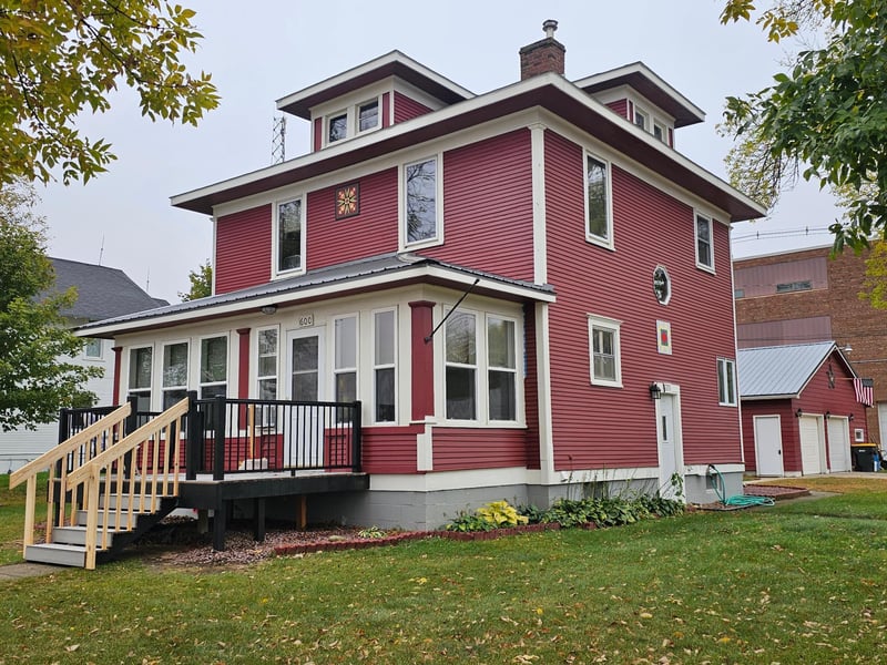 600 S Birch St, Lamberton, MN 56152