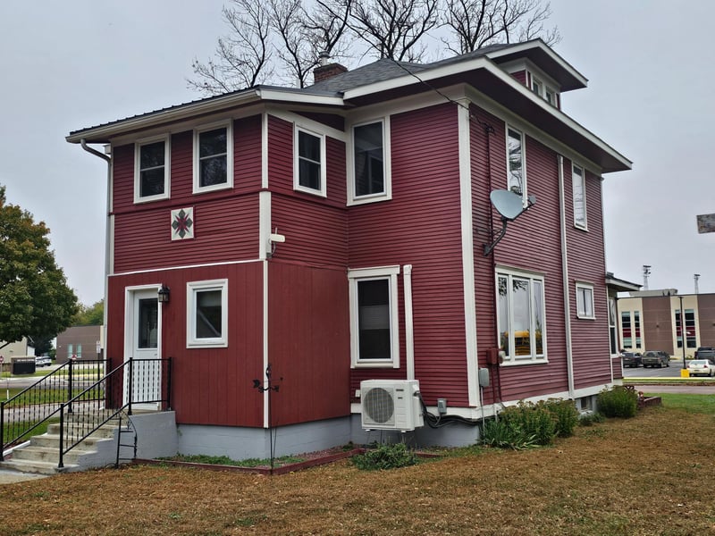 600 S Birch St, Lamberton, MN 56152