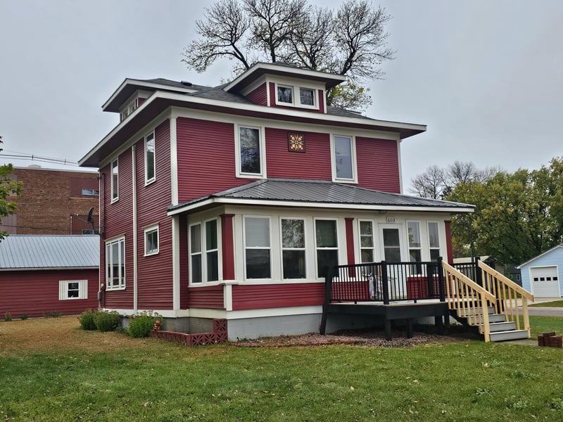 600 S Birch St, Lamberton, MN 56152