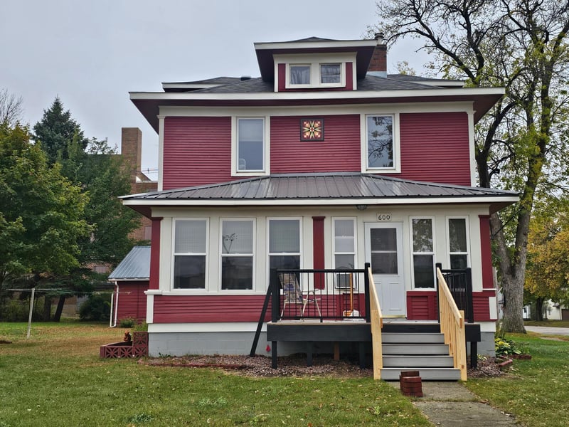 600 S Birch St, Lamberton, MN 56152