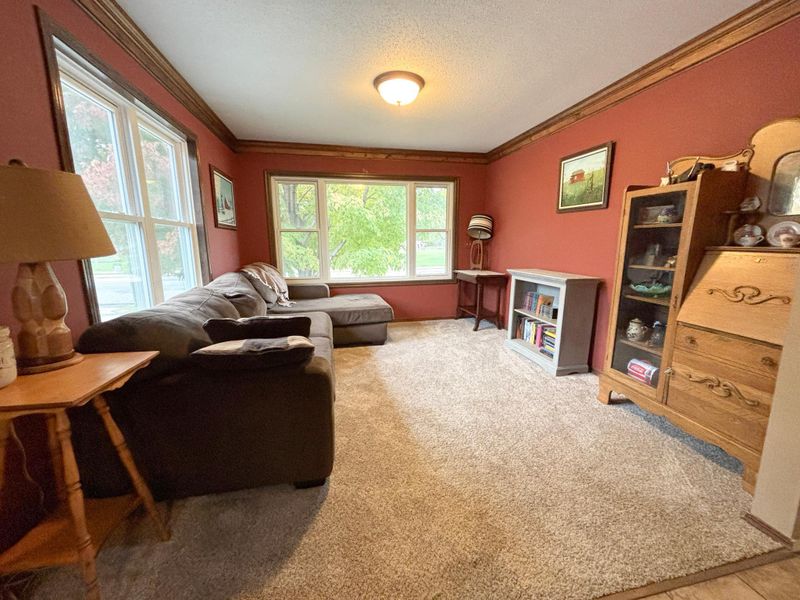 324 N Vine St, Fergus Falls, MN 56537