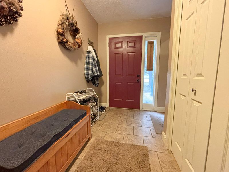 324 N Vine St, Fergus Falls, MN 56537