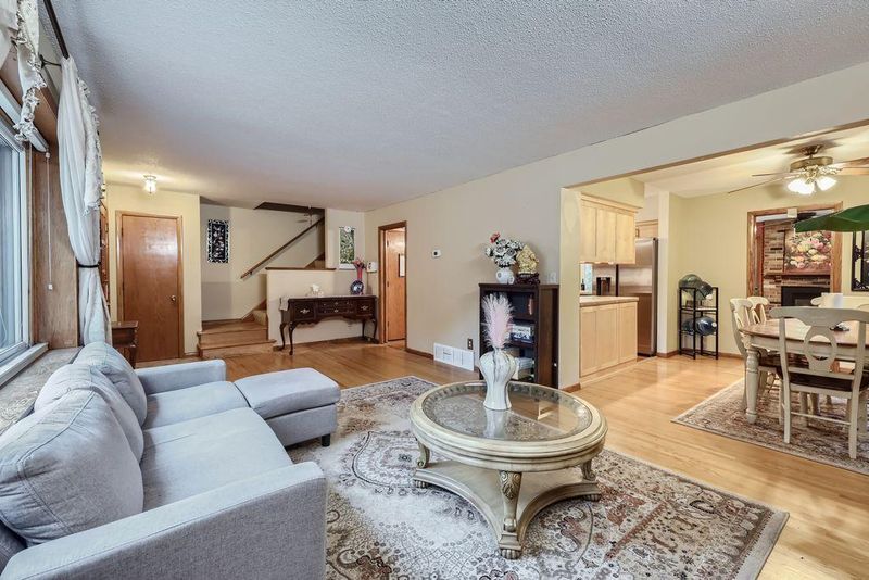 11601 9th Ave NW, Coon Rapids, MN 55433