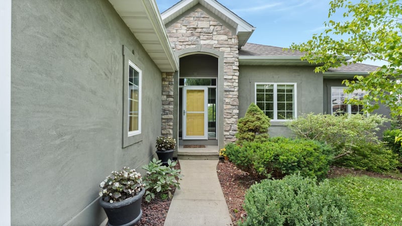 350 Trailstone Dr SW, Cokato, MN 55321