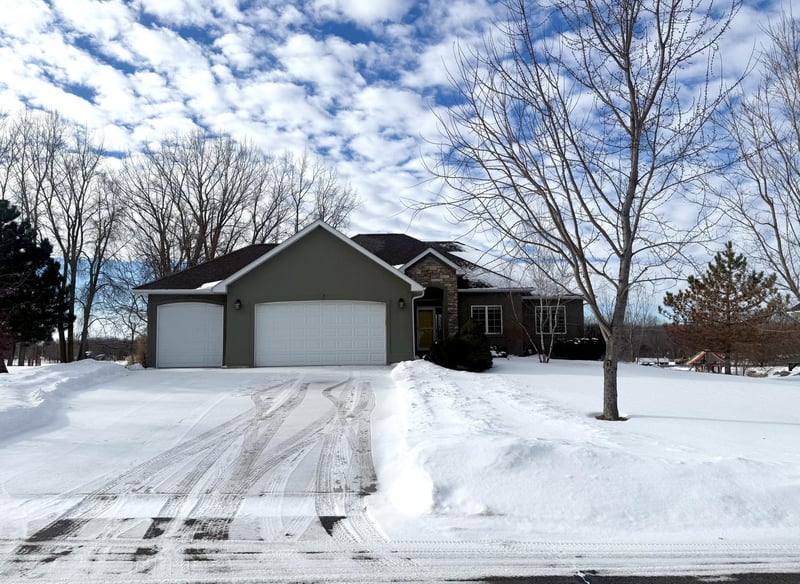 350 Trailstone Dr SW, Cokato, MN 55321