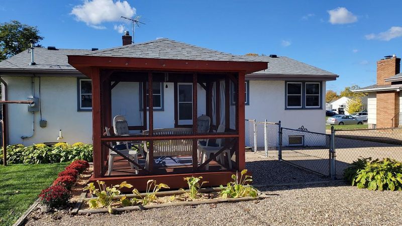 448 Tower St, Saint Paul, MN 55119