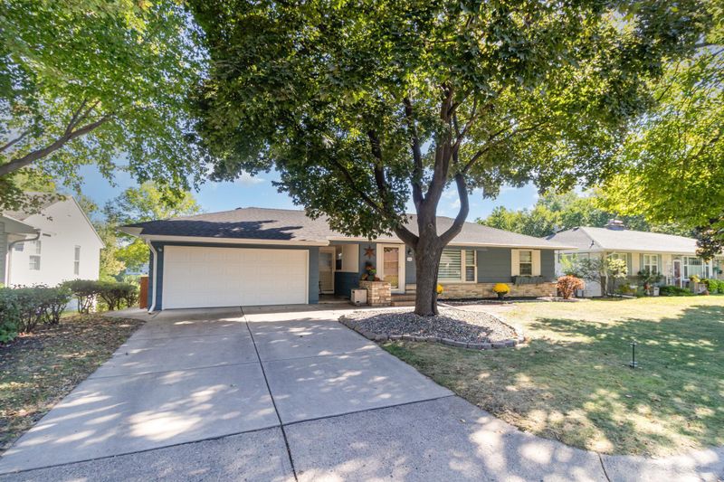 6439 Clinton Ave, Richfield, MN 55423