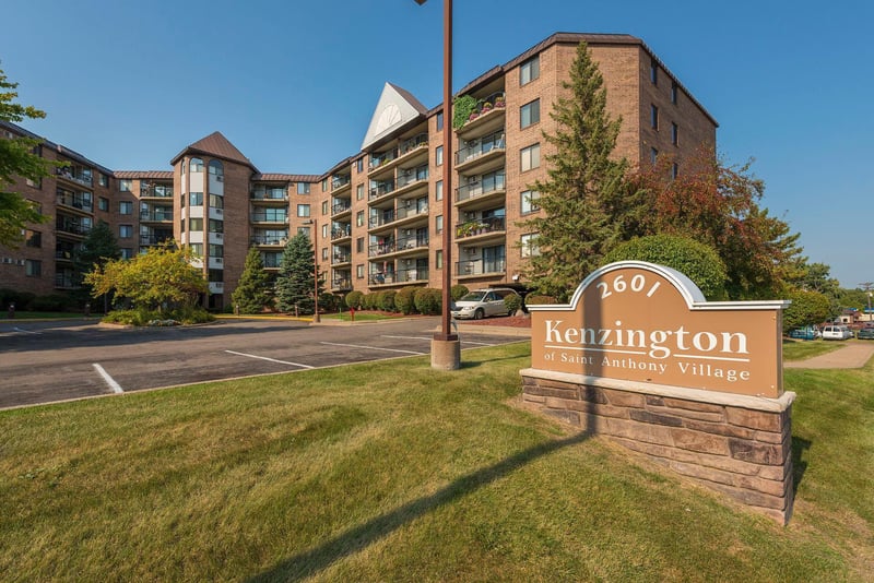 2601 Kenzie Ter #402, Saint Anthony, MN 55418