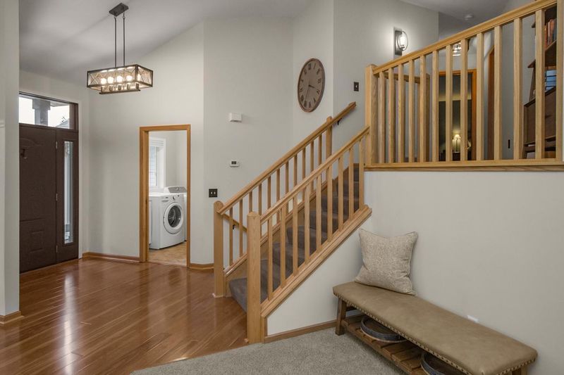 10787 Alison Way, Inver Grove Heights, MN 55077