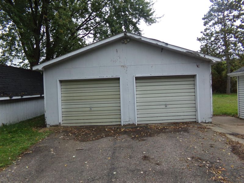 711 W Madison St, Durand, WI 54736