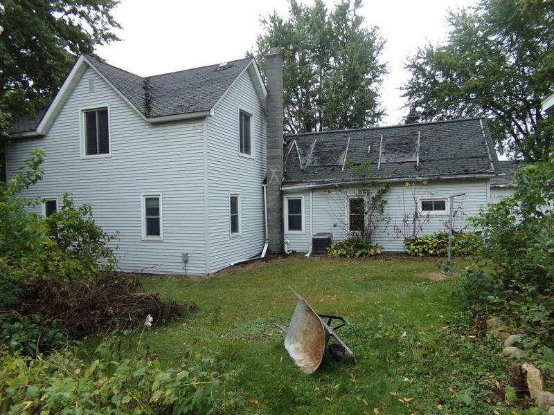 711 W Madison St, Durand, WI 54736