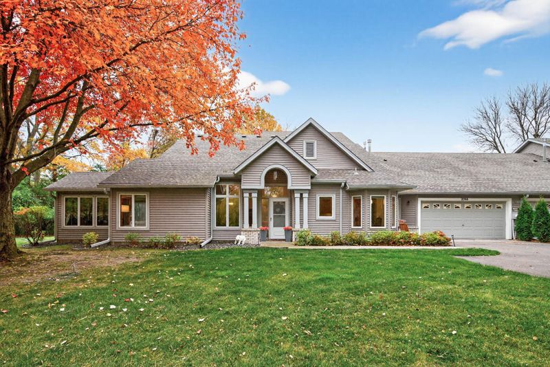 2566 Sumac Rg, White Bear Lake, MN 55110