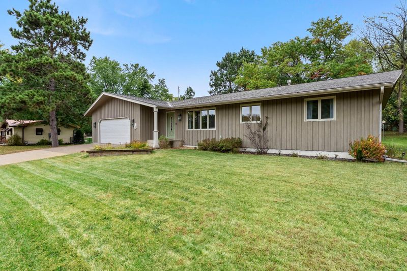 2850 Ivy St S, Cambridge, MN 55008
