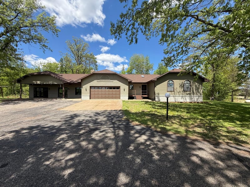 50429 245th Ave, Staples, MN 56479
