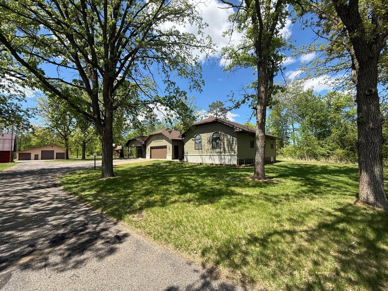 50429 245th Ave, Staples, MN 56479