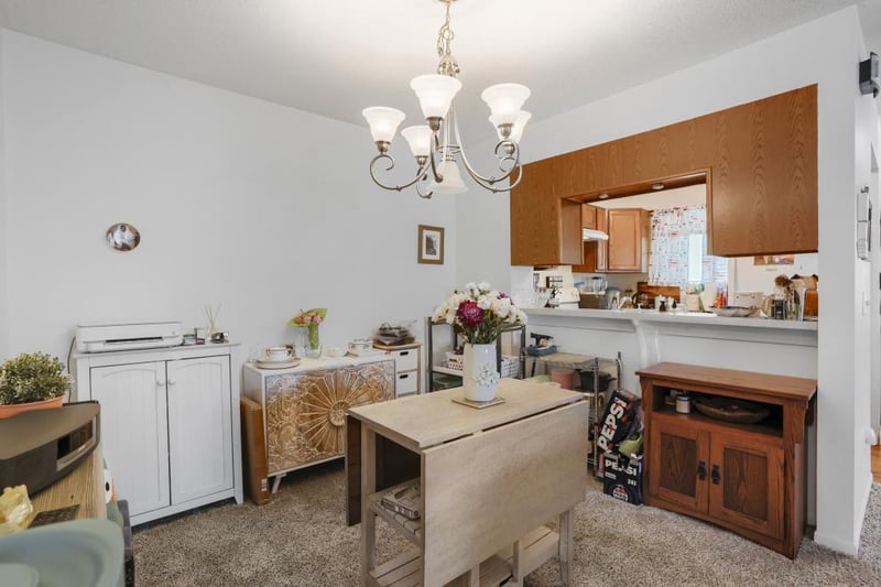 2058 Pathways Dr #9, Saint Paul, MN 55119