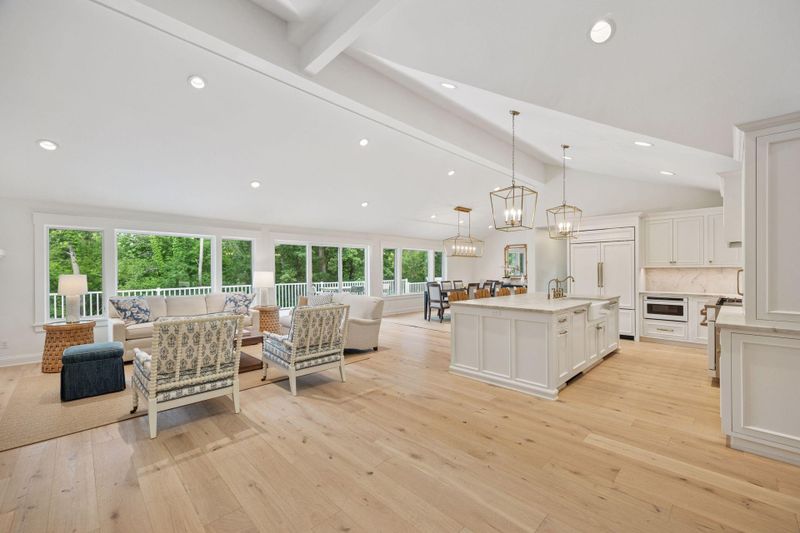 145 Smith Ave, Wayzata, MN 55391