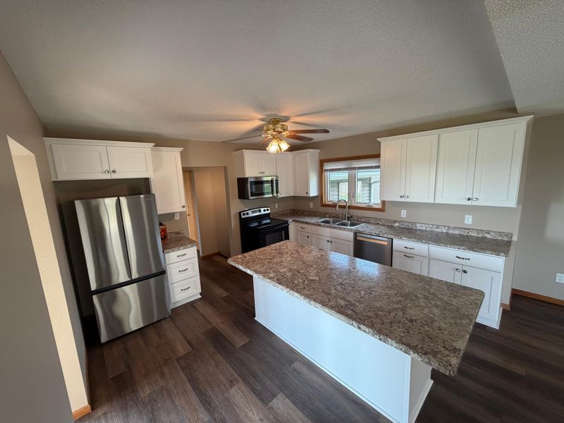 1989 411th Ave, Montevideo, MN 56265