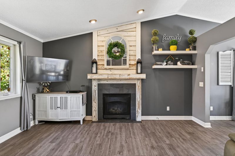 204 Wilson St, Waverly, MN 55390
