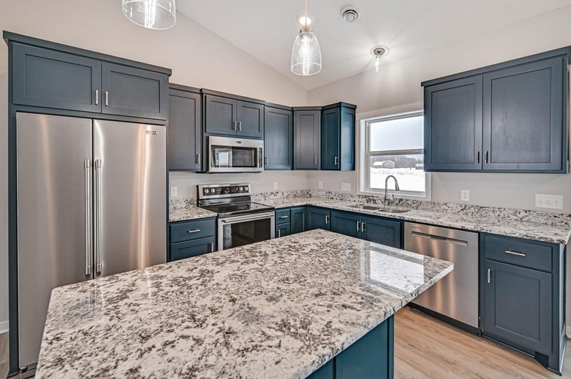 905 W 2nd St, Rush City, MN 55069