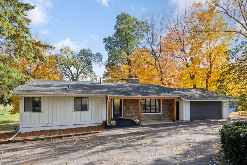 830 County Road 110 N, Mound, MN 55364