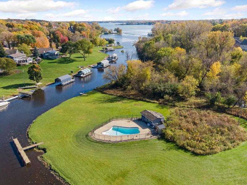 830 County Road 110 N, Mound, MN 55364