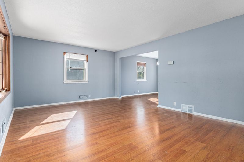 6019 Zenith Ave N, Brooklyn Center, MN 55429
