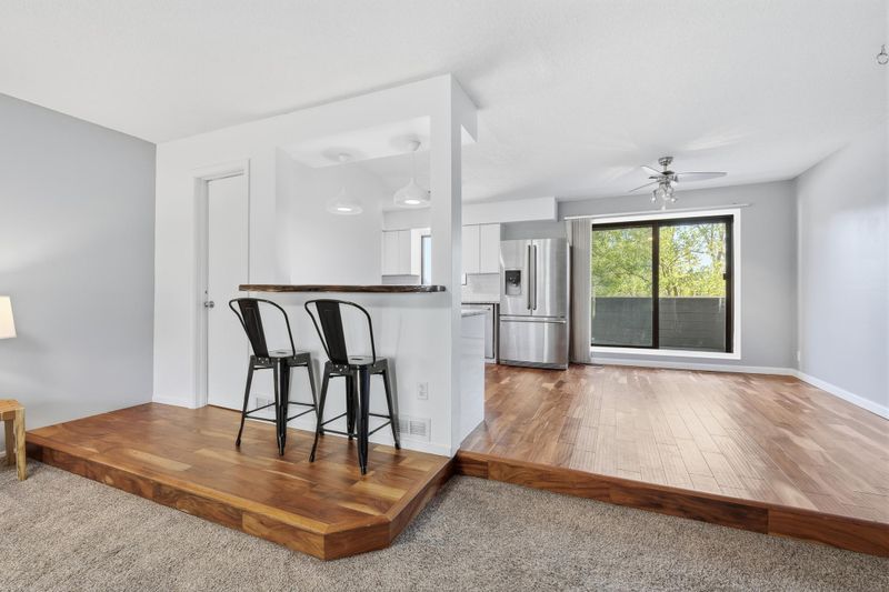 11416 Minnetonka Mills Rd, Minnetonka, MN 55305