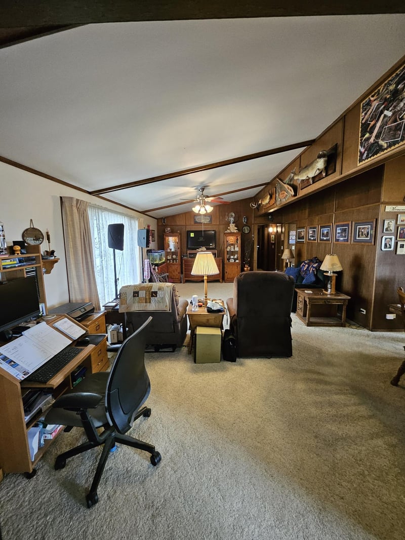 512 W 5th St, Graceville, MN 56240