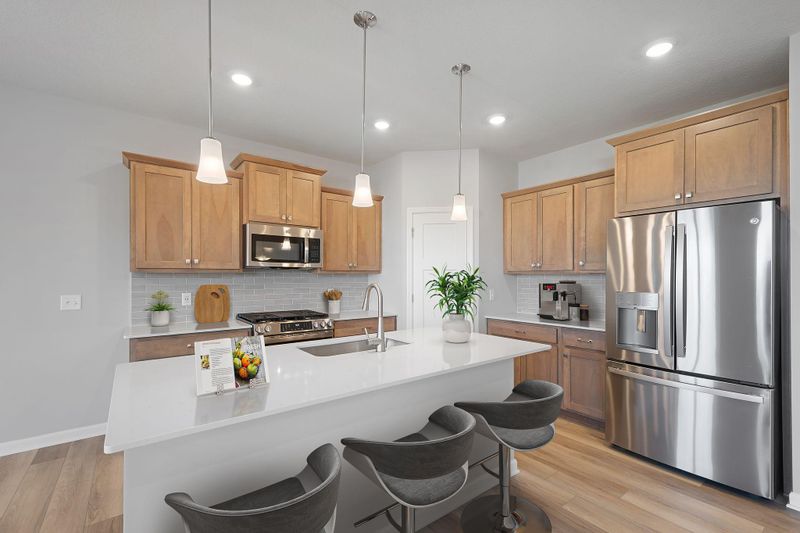 14930 Artaine Trl, Rosemount, MN 55068