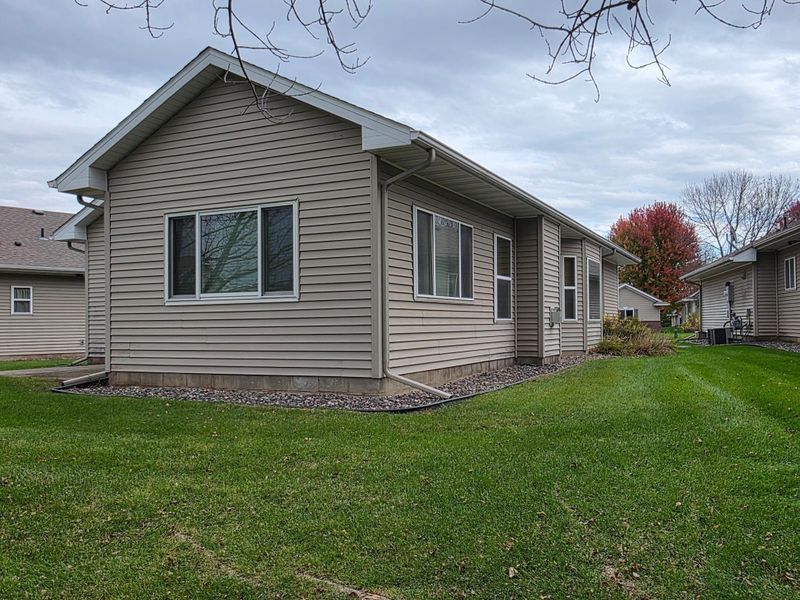 151 Garner Cir, Montrose, MN 55363