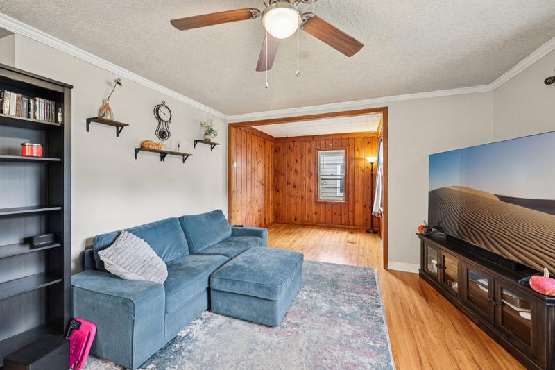 4234 Welcome Ave N, Robbinsdale, MN 55422