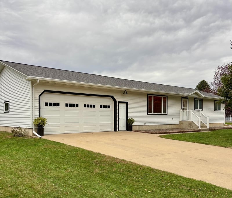 713 Birch St, Dawson, MN 56232