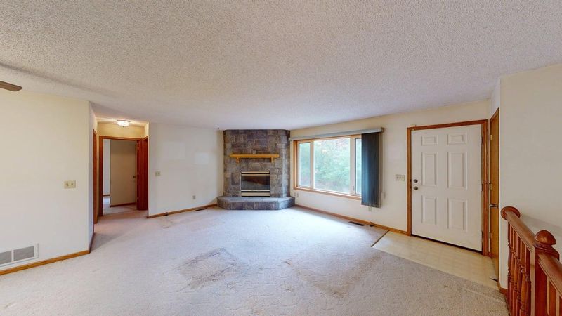 2775 283rd Ave NW, Isanti, MN 55040